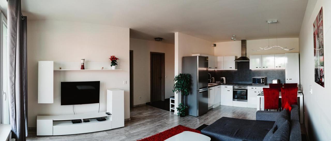 Ah Radnica Lägenhet Košice Exteriör bild